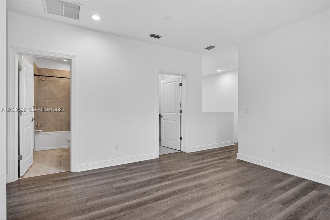 En Venta: $599,995 (3 camas, 2 baños, 1850 Pies cuadrados)