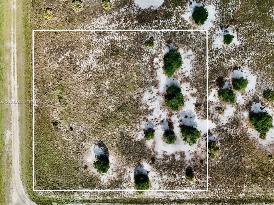 待售: $150,000 (2.50 acres)