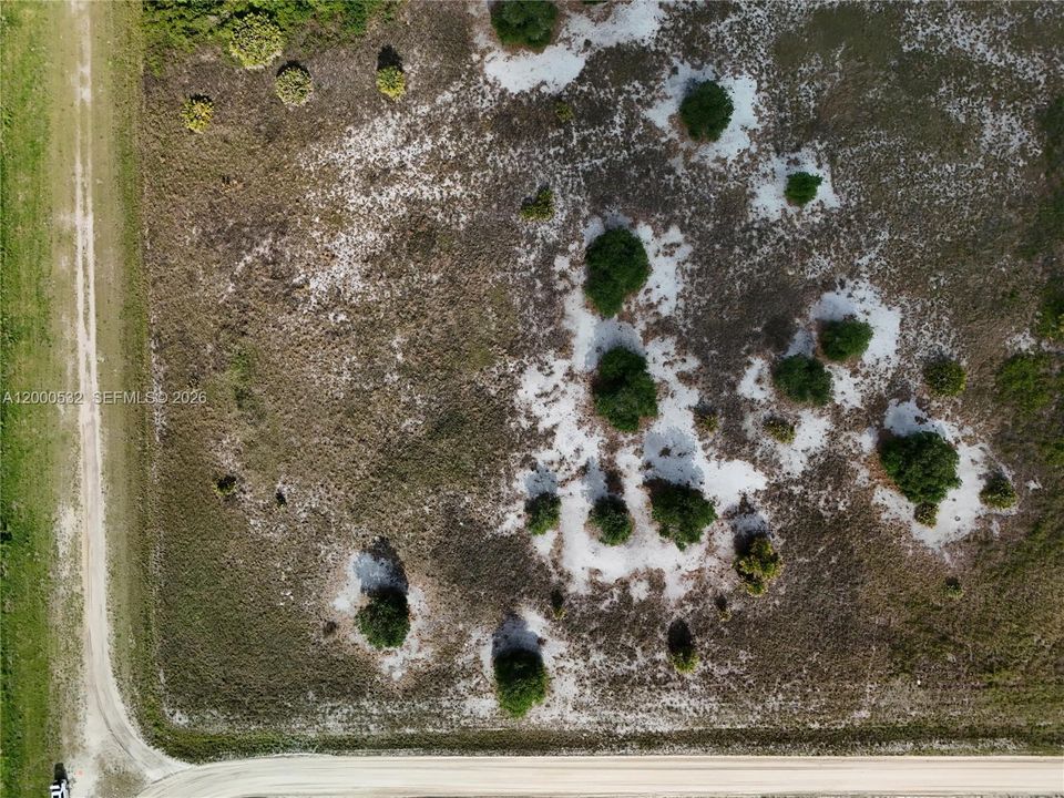 待售: $150,000 (2.50 acres)