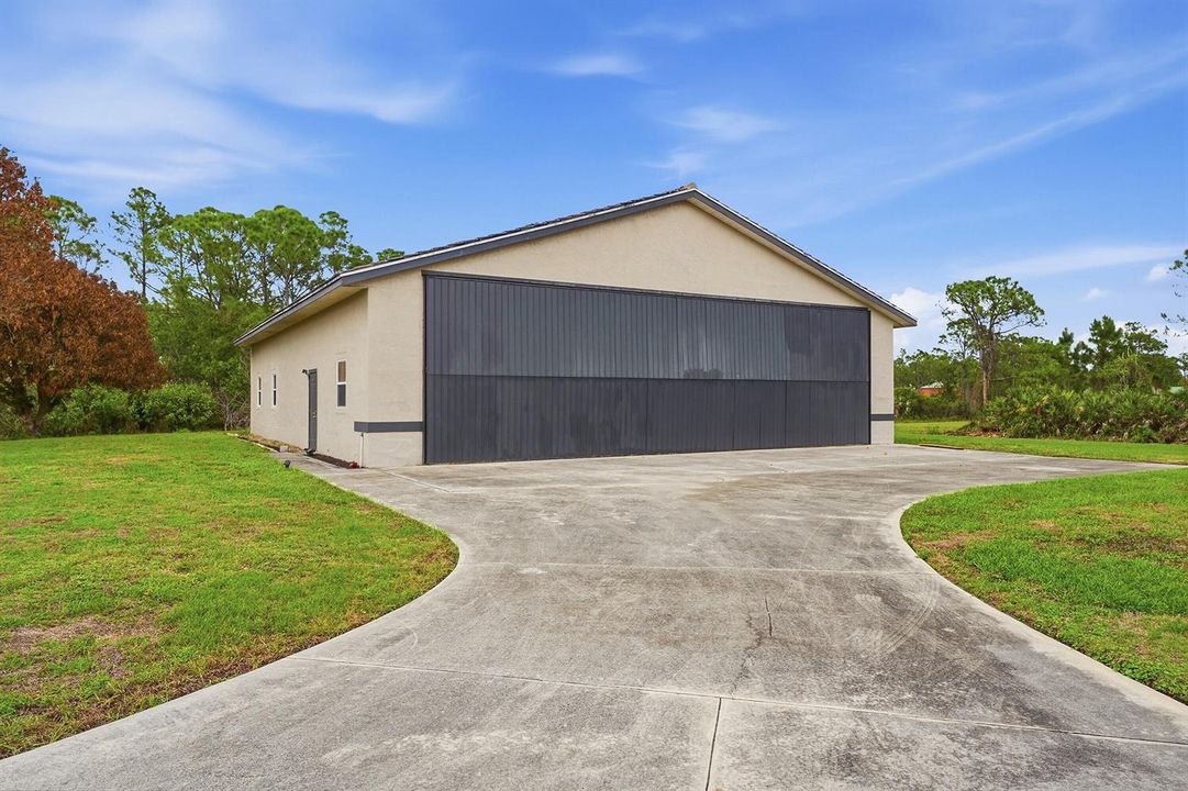 Hangar