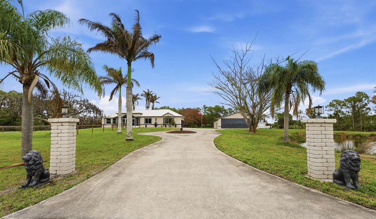 Driveway Entry