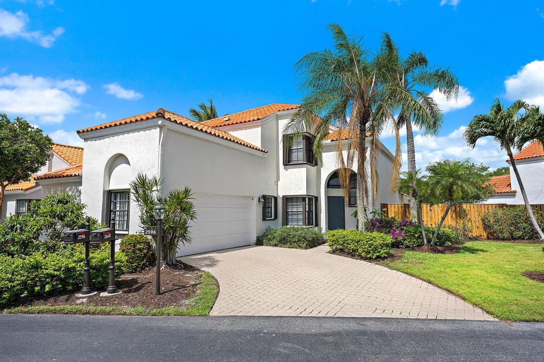 2596 La Cristal Cir-22