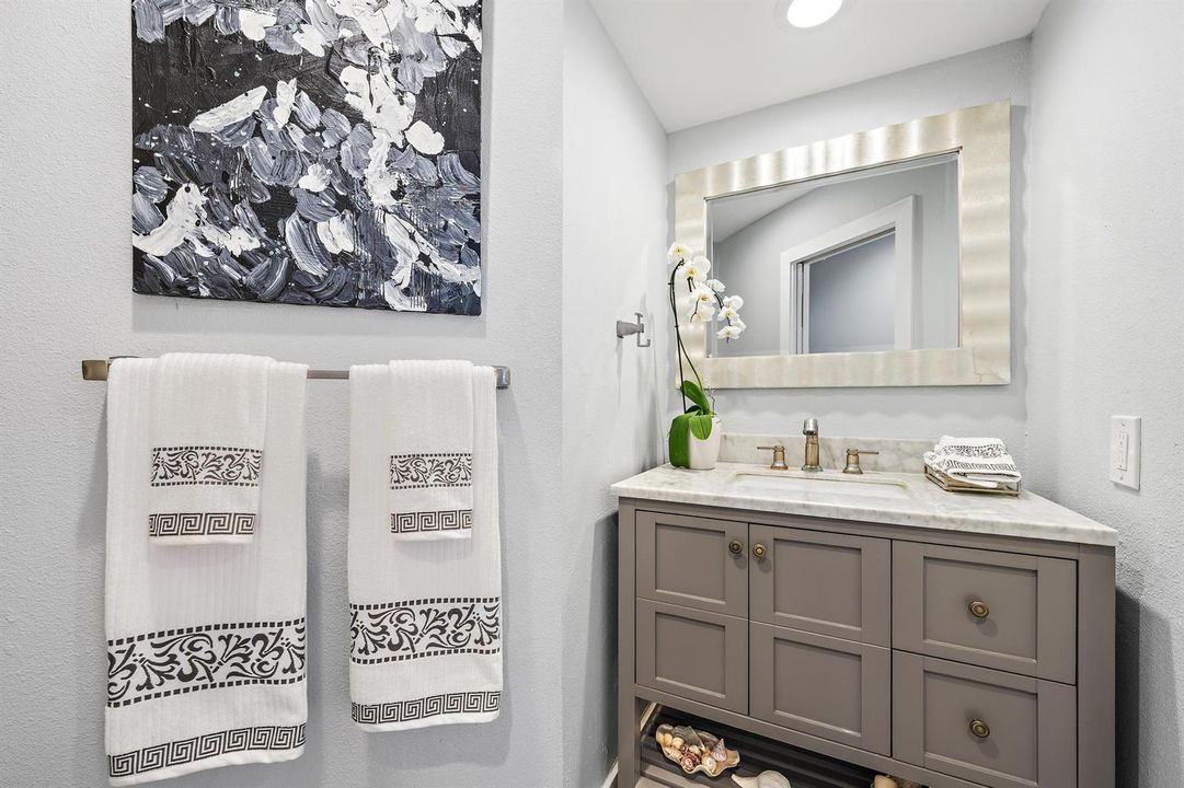 2596 La Cristal Cir-9