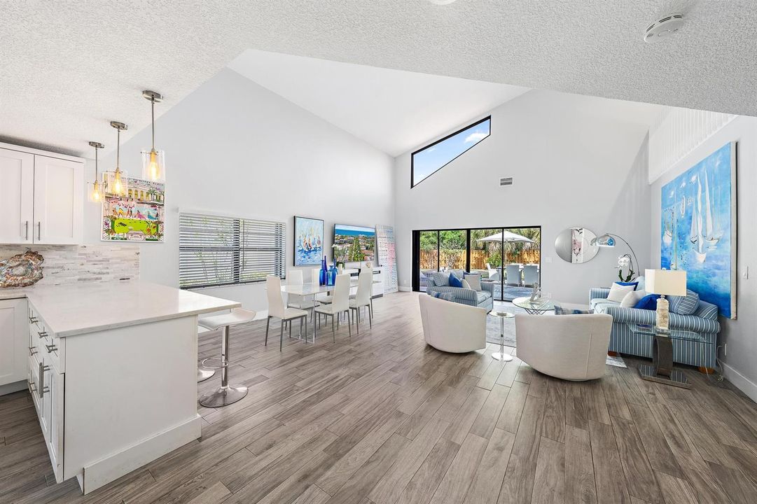 2596 La Cristal Cir-7