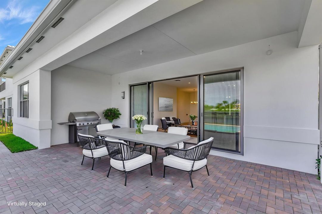 42-web-or-mls-4-(209) - Outdoor - Modern