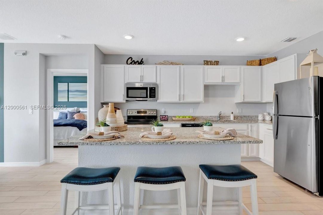 For Sale: $299,900 (4 beds, 2 baths, 1623 Square Feet)