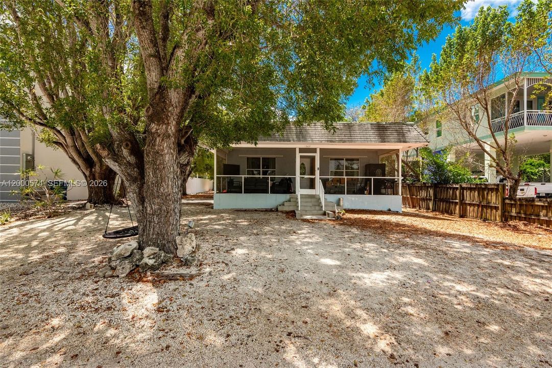 En Venta: $725,000 (4 camas, 2 baños, 1520 Pies cuadrados)