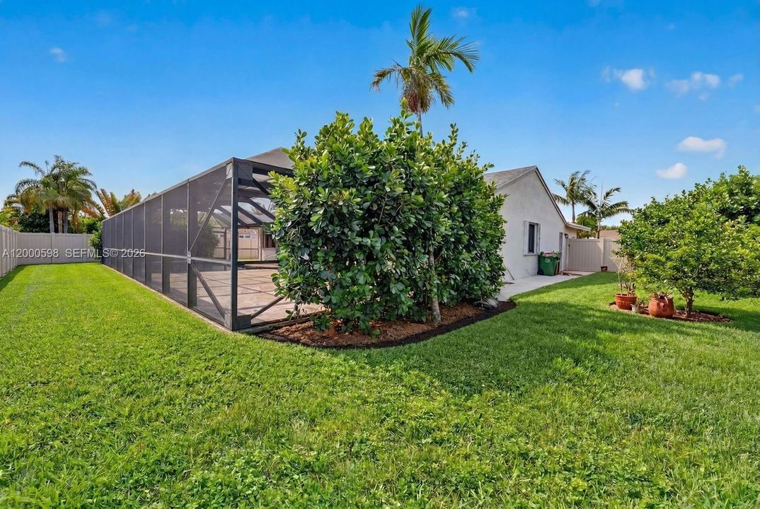 Active With Contract: $775,000 (3 beds, 2 baths, 1560 Square Feet)