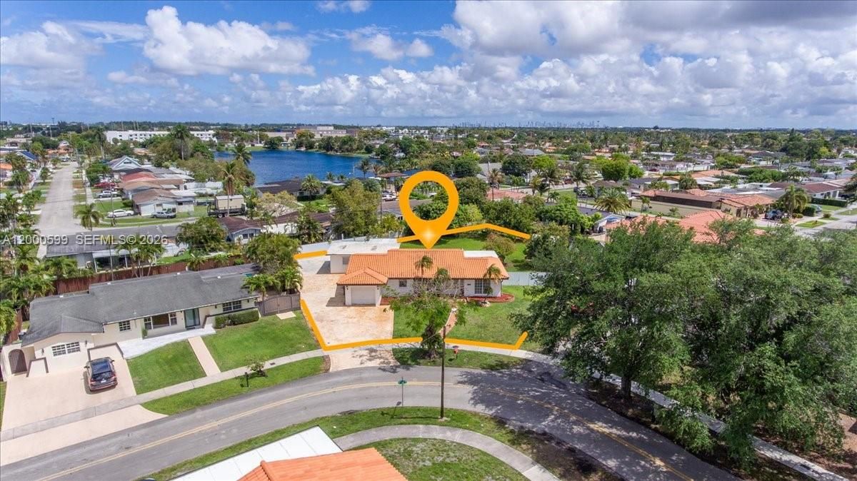 На продажу: $985,000 (4 спален, 2 ванн, 2306 Квадратных фут)