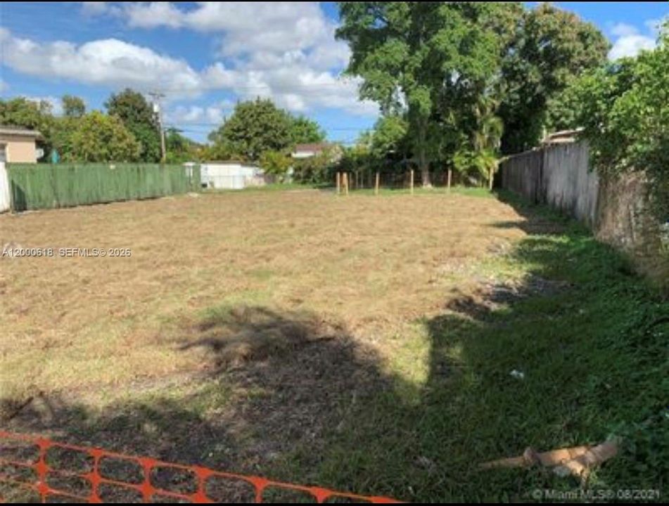 待售: $590,000 (0.20 acres)