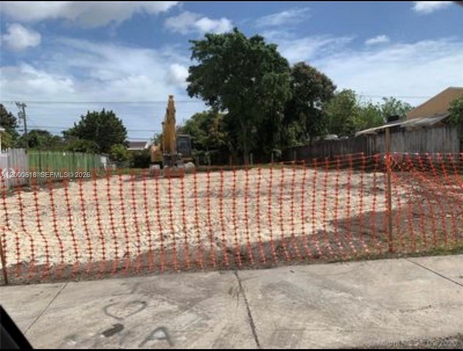 待售: $590,000 (0.20 acres)