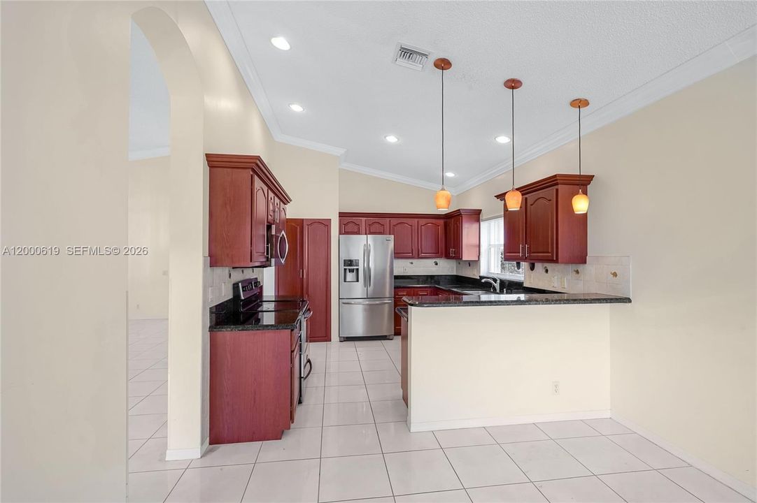 Active With Contract: $480,000 (3 beds, 2 baths, 2117 Square Feet)