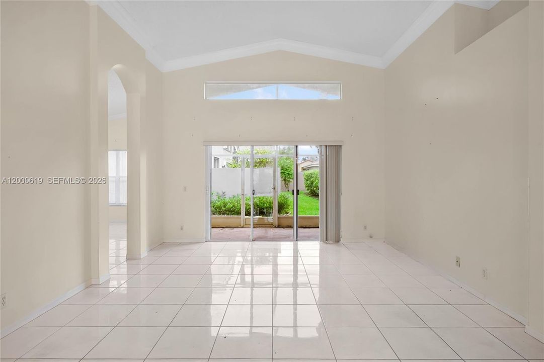 Active With Contract: $480,000 (3 beds, 2 baths, 2117 Square Feet)
