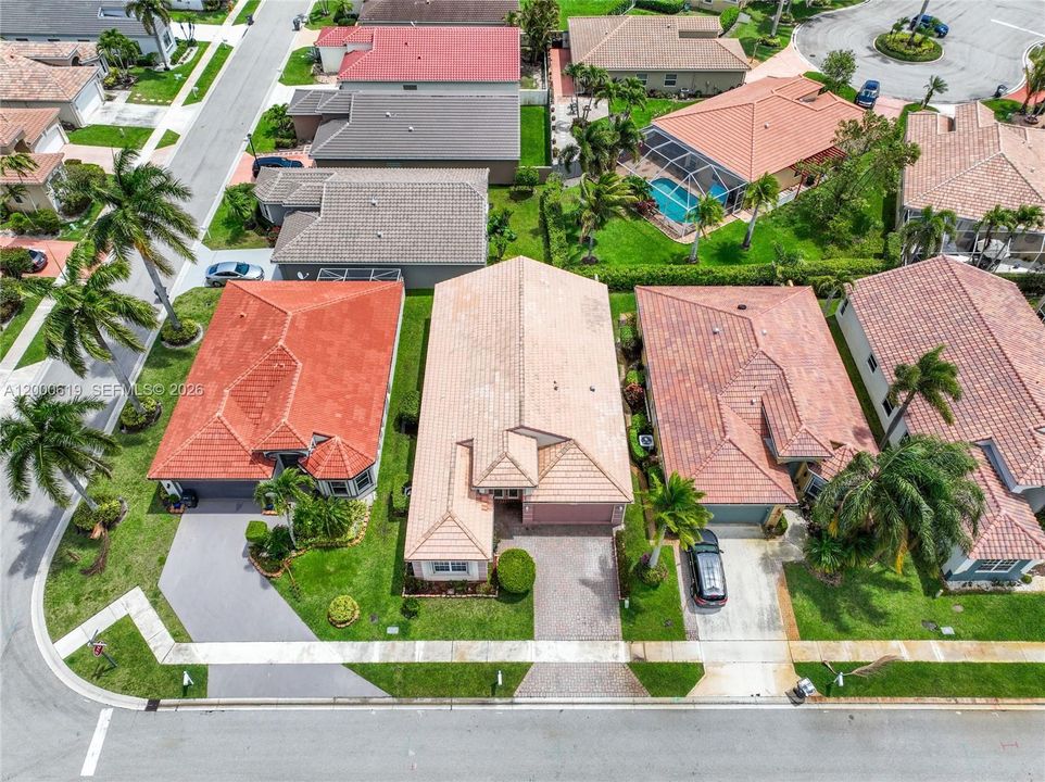 Active With Contract: $480,000 (3 beds, 2 baths, 2117 Square Feet)