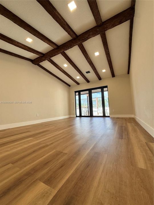 Active With Contract: $489,900 (3 beds, 2 baths, 1104 Square Feet)