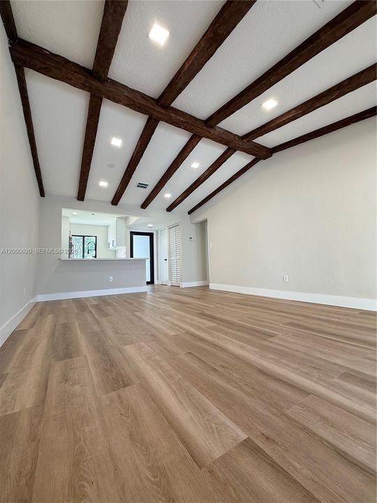 Active With Contract: $489,900 (3 beds, 2 baths, 1104 Square Feet)