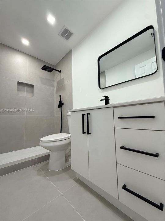 Active With Contract: $489,900 (3 beds, 2 baths, 1104 Square Feet)