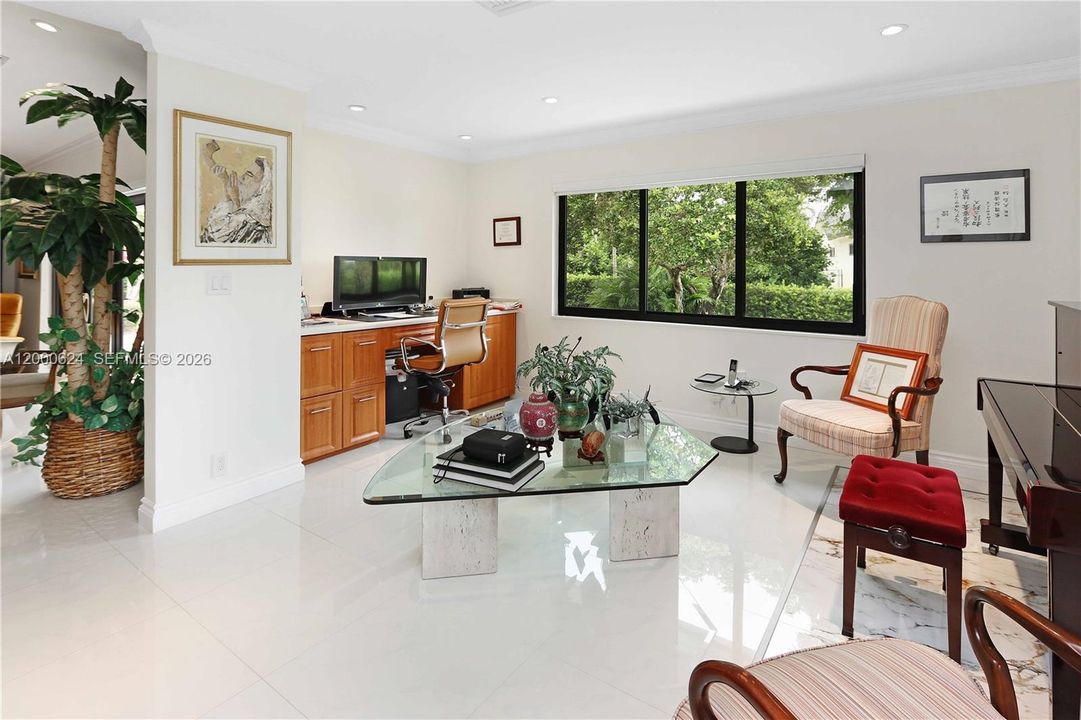 Active With Contract: $810,000 (3 beds, 3 baths, 2410 Square Feet)