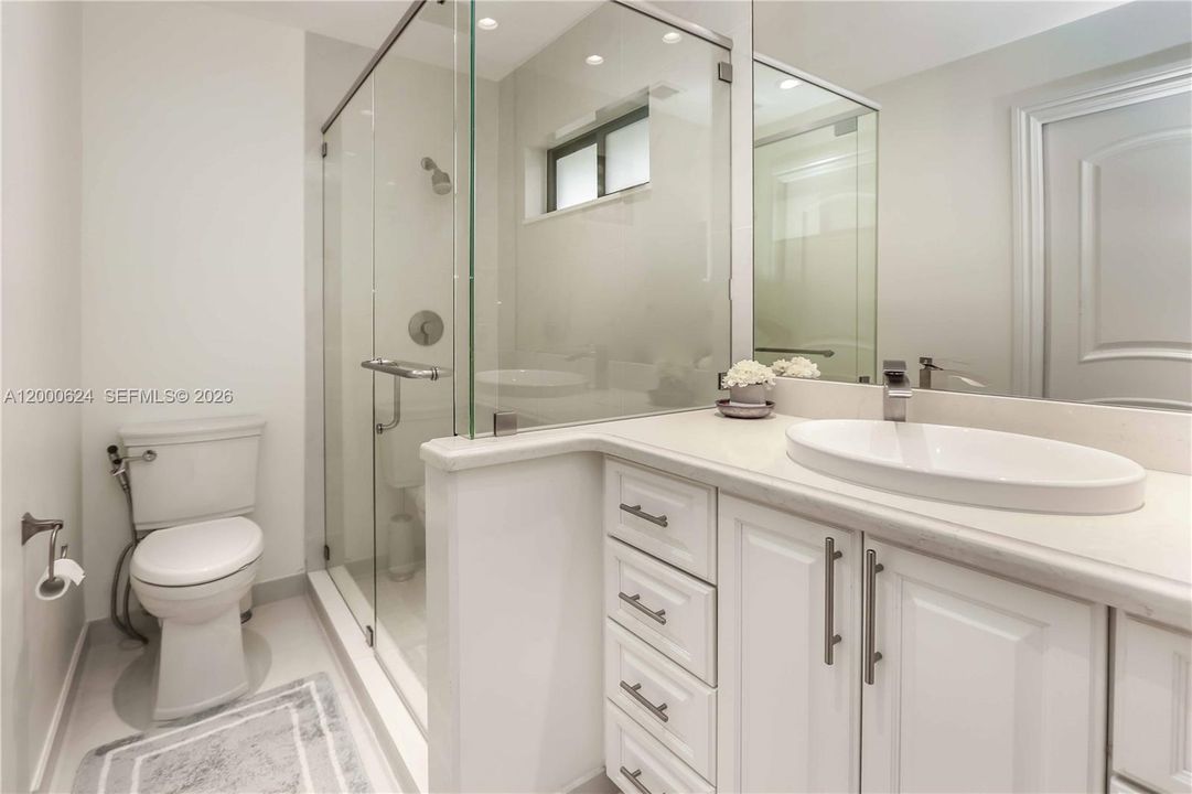 Active With Contract: $810,000 (3 beds, 3 baths, 2410 Square Feet)
