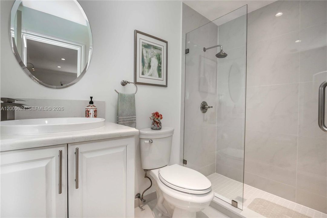 Active With Contract: $810,000 (3 beds, 3 baths, 2410 Square Feet)