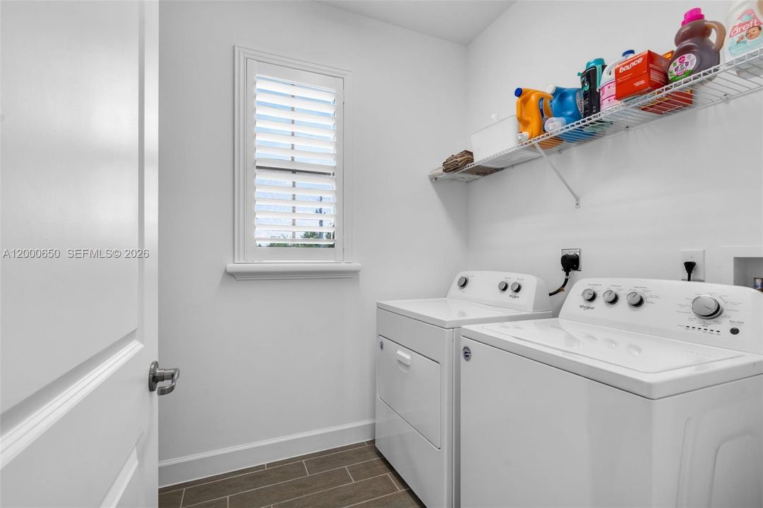 For Rent: $4,999 (4 beds, 4 baths, 2440 Square Feet)