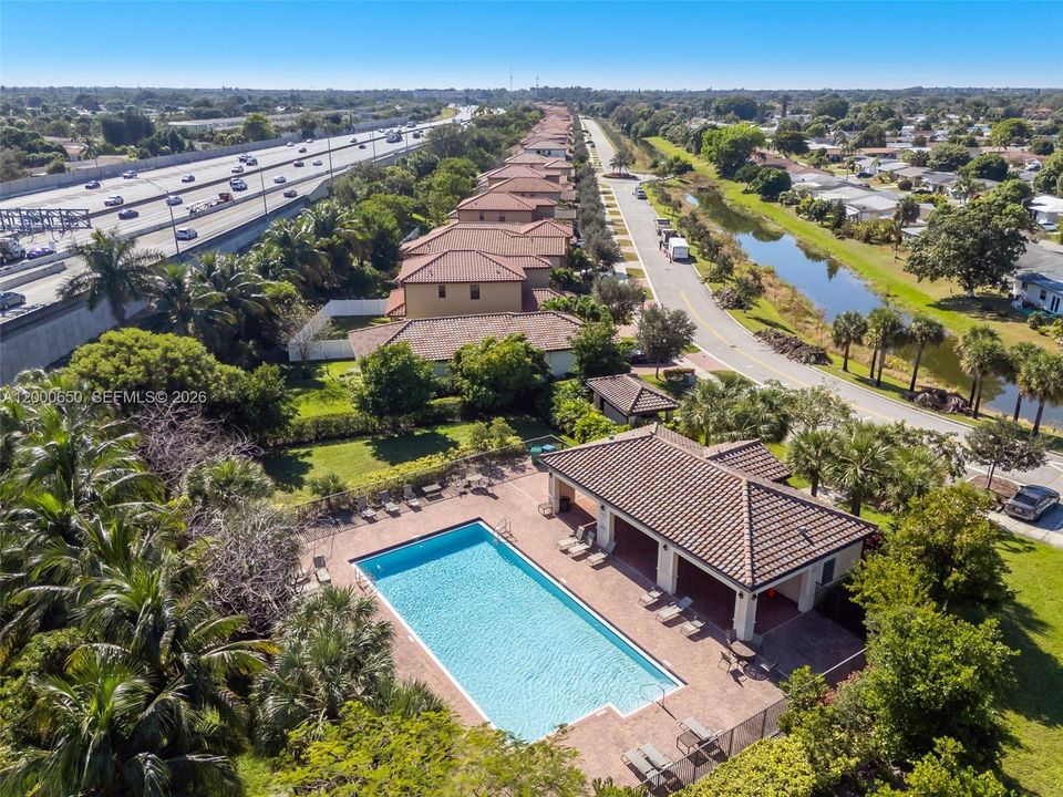 For Rent: $4,999 (4 beds, 4 baths, 2440 Square Feet)