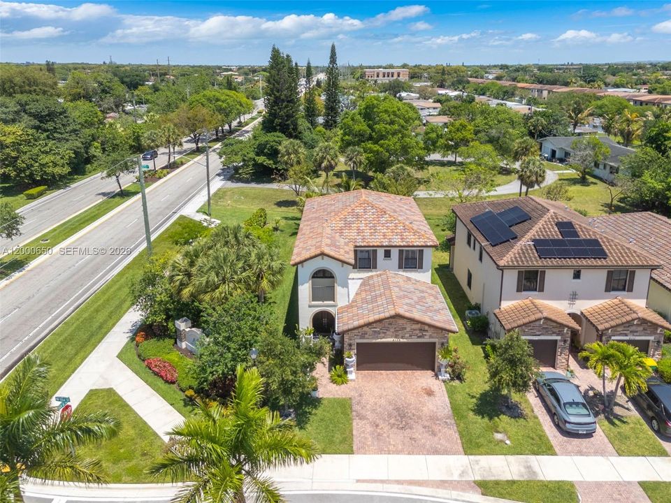 For Rent: $4,999 (4 beds, 4 baths, 2440 Square Feet)