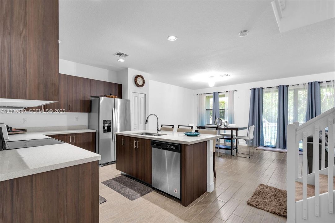 For Rent: $4,999 (4 beds, 4 baths, 2440 Square Feet)