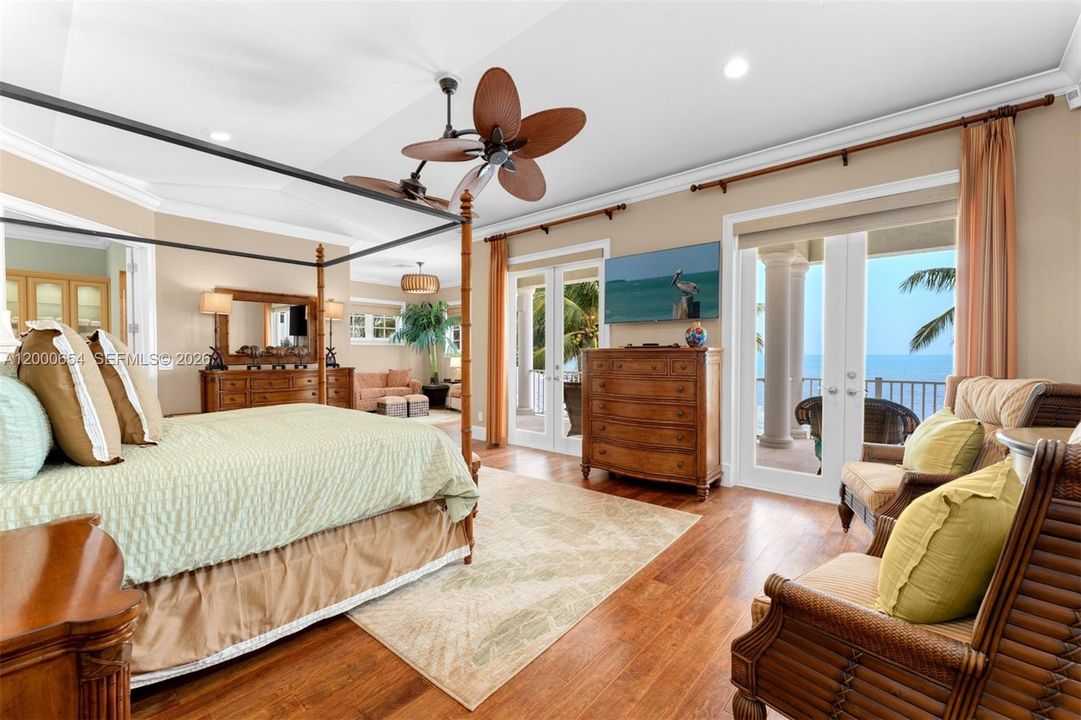 For Sale: $7,800,000 (5 beds, 5 baths, 4770 Square Feet)