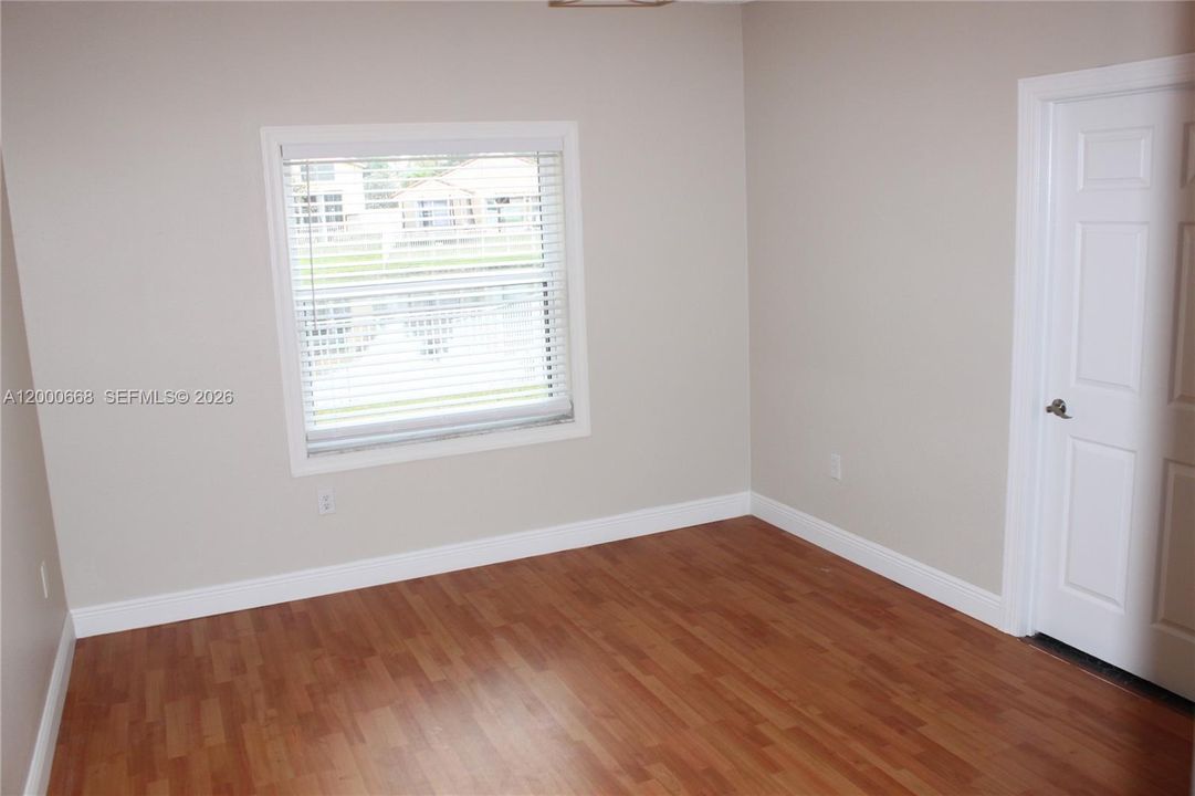 В аренду: $3,600 (4 спален, 2 ванн, 1483 Квадратных фут)