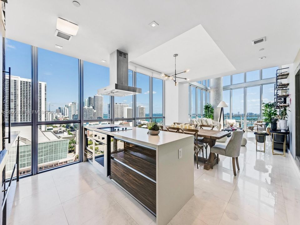 For Sale: $1,750,000 (3 beds, 3 baths, 2081 Square Feet)