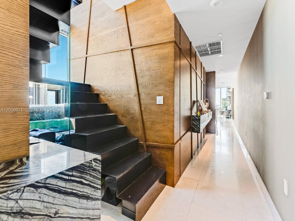 For Sale: $1,750,000 (3 beds, 3 baths, 2081 Square Feet)