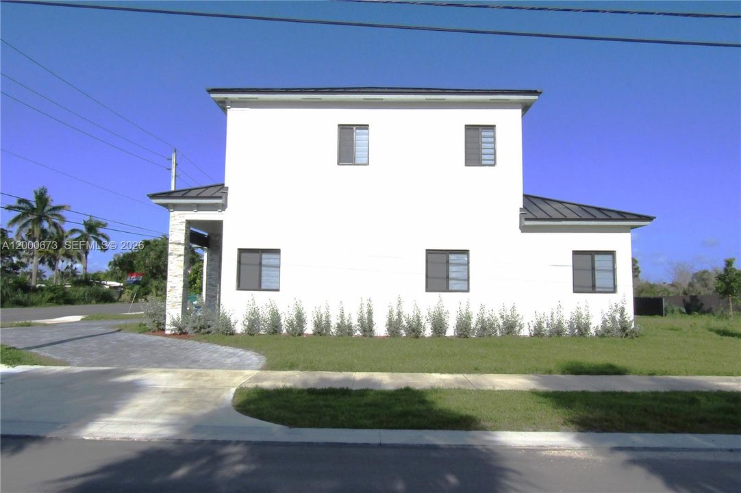 На продажу: $819,900 (4 спален, 3 ванн, 2586 Квадратных фут)