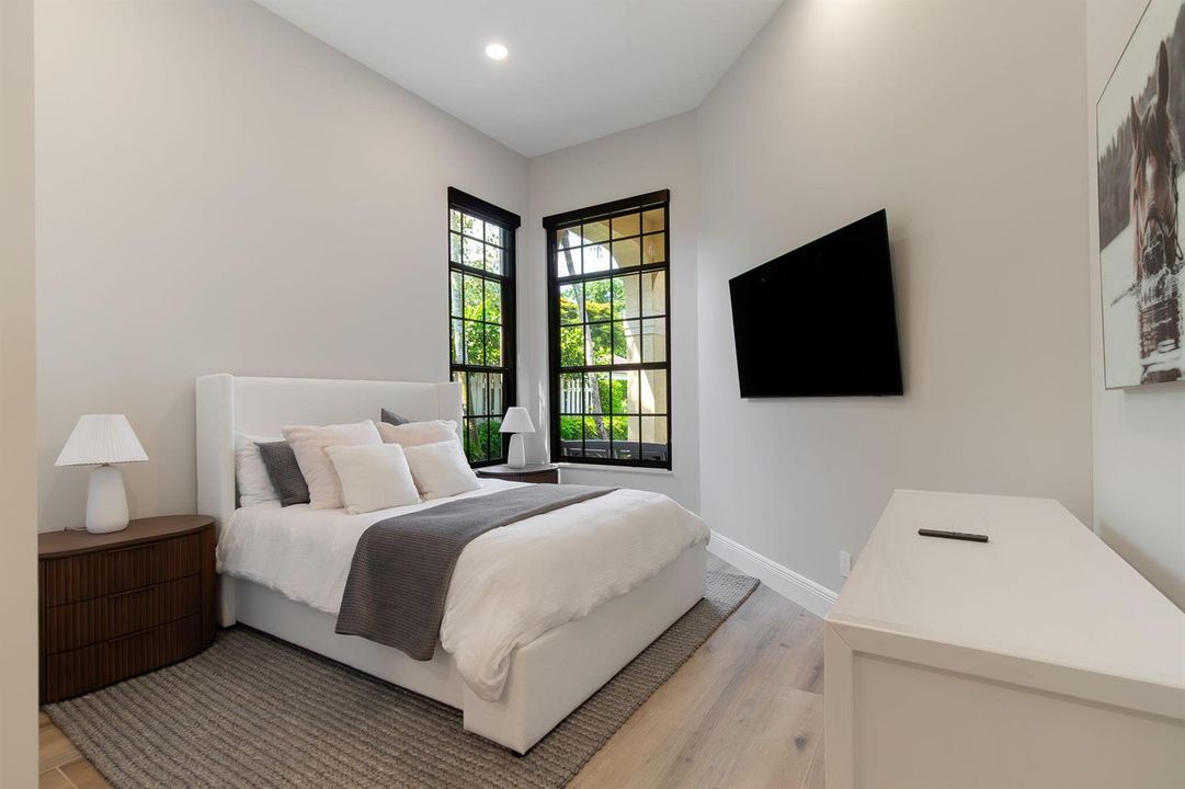 18-web-or-mls-DSC04058