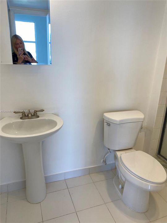 2nd bathroom
