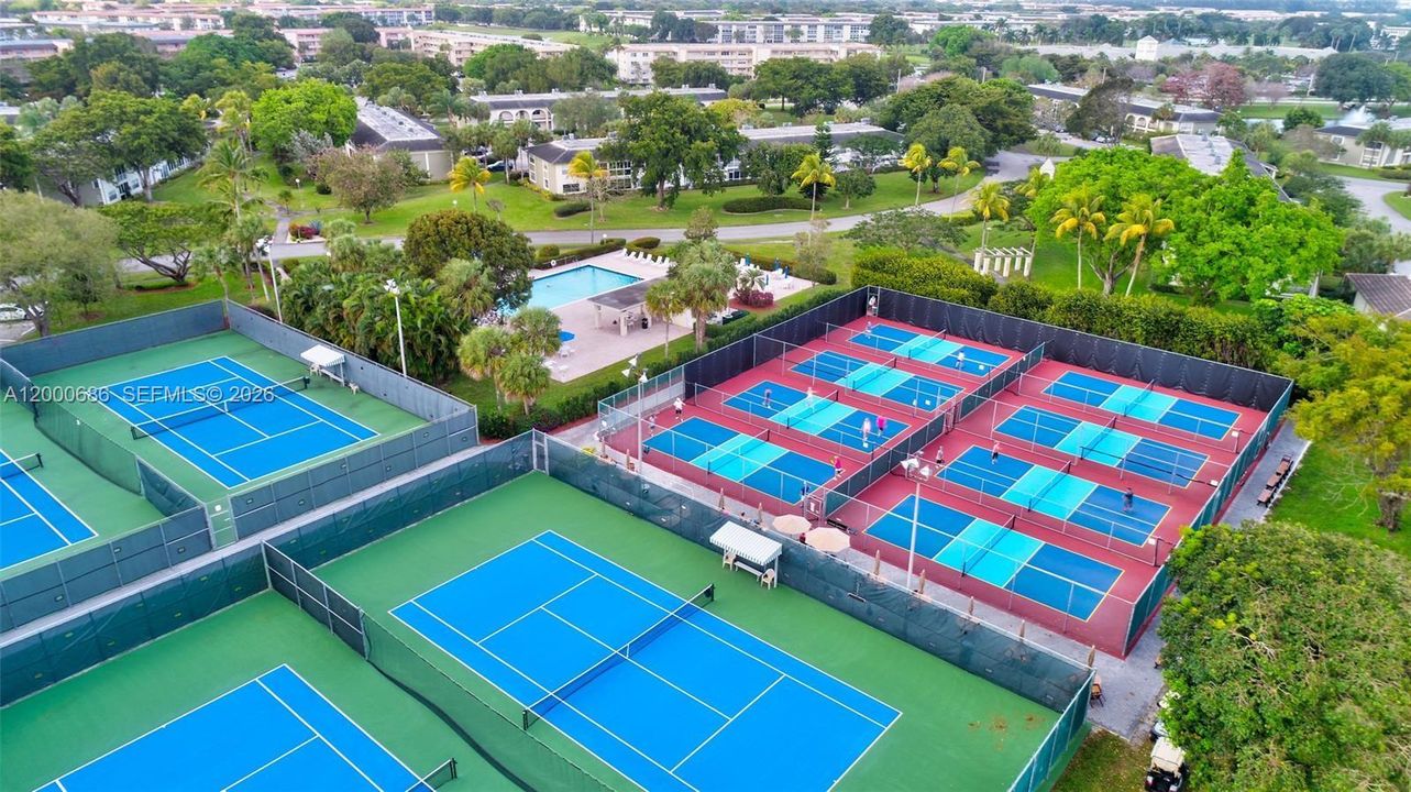 En Venta: $234,900 (2 camas, 2 baños, 1210 Pies cuadrados)
