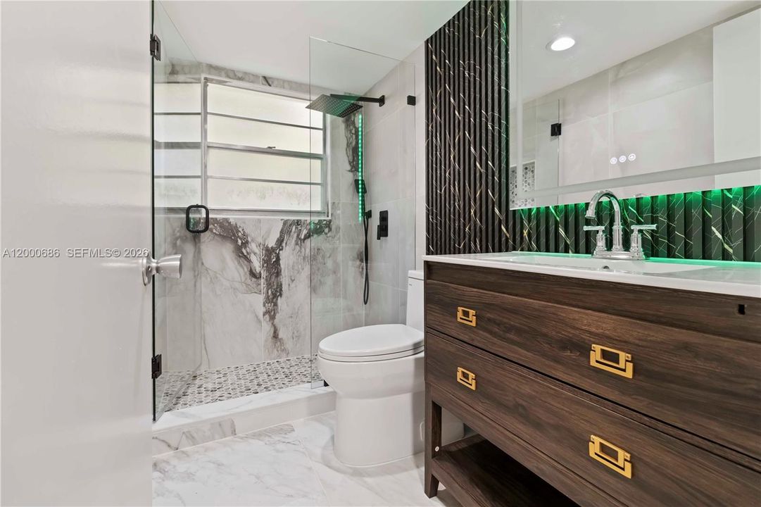 En Venta: $234,900 (2 camas, 2 baños, 1210 Pies cuadrados)