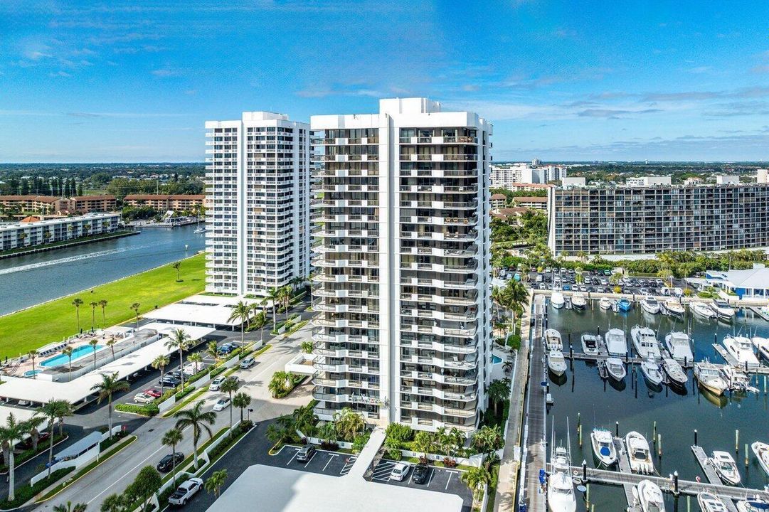 043-108LakeshoreDrive-38PH-NorthPalmBeac