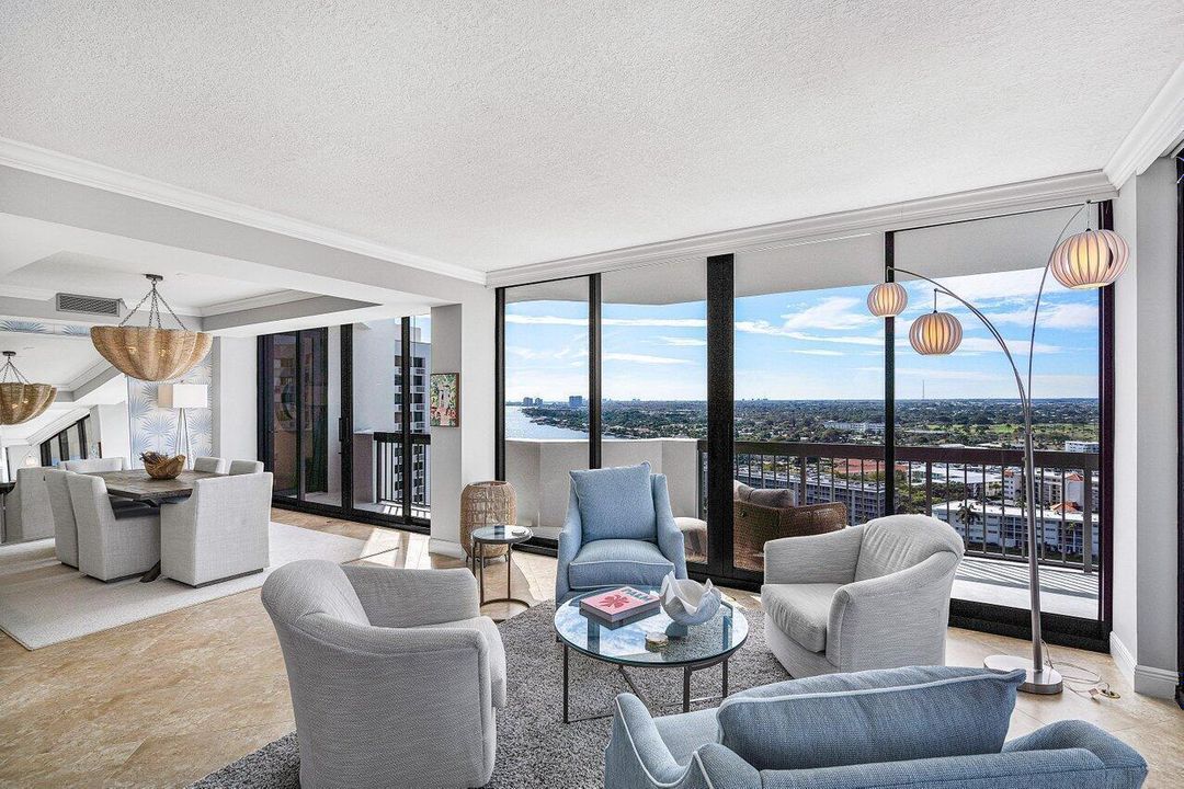 Living/ Dining