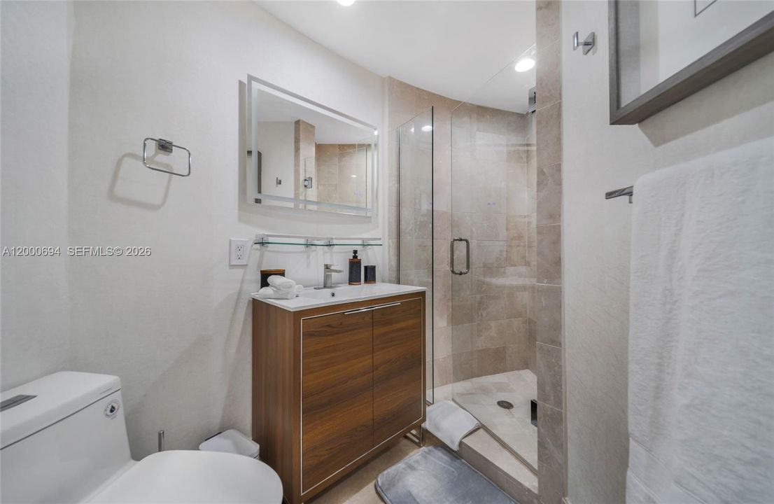 For Sale: $1,399,999 (1 beds, 2 baths, 1110 Square Feet)