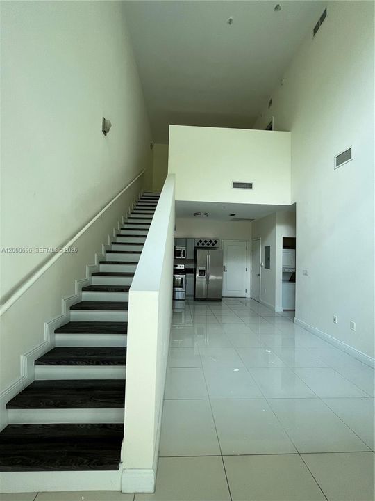 En Venta: $340,000 (2 camas, 2 baños, 1026 Pies cuadrados)