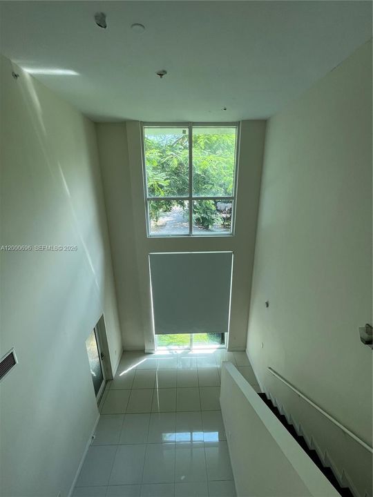 En Venta: $340,000 (2 camas, 2 baños, 1026 Pies cuadrados)