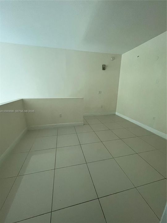 En Venta: $340,000 (2 camas, 2 baños, 1026 Pies cuadrados)