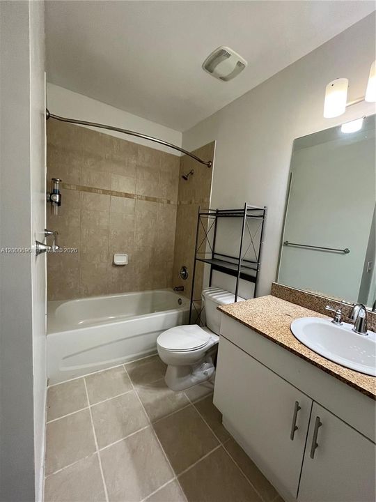 En Venta: $340,000 (2 camas, 2 baños, 1026 Pies cuadrados)
