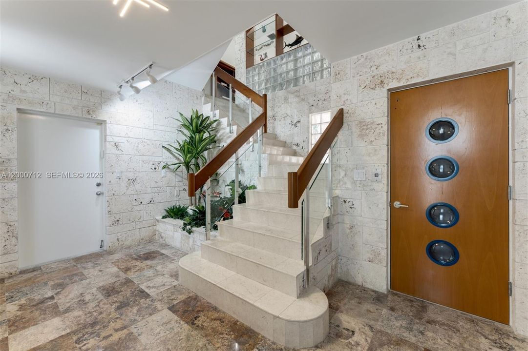 For Sale: $6,490,000 (5 beds, 5 baths, 5456 Square Feet)