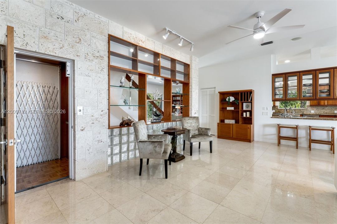 For Sale: $6,490,000 (5 beds, 5 baths, 5456 Square Feet)