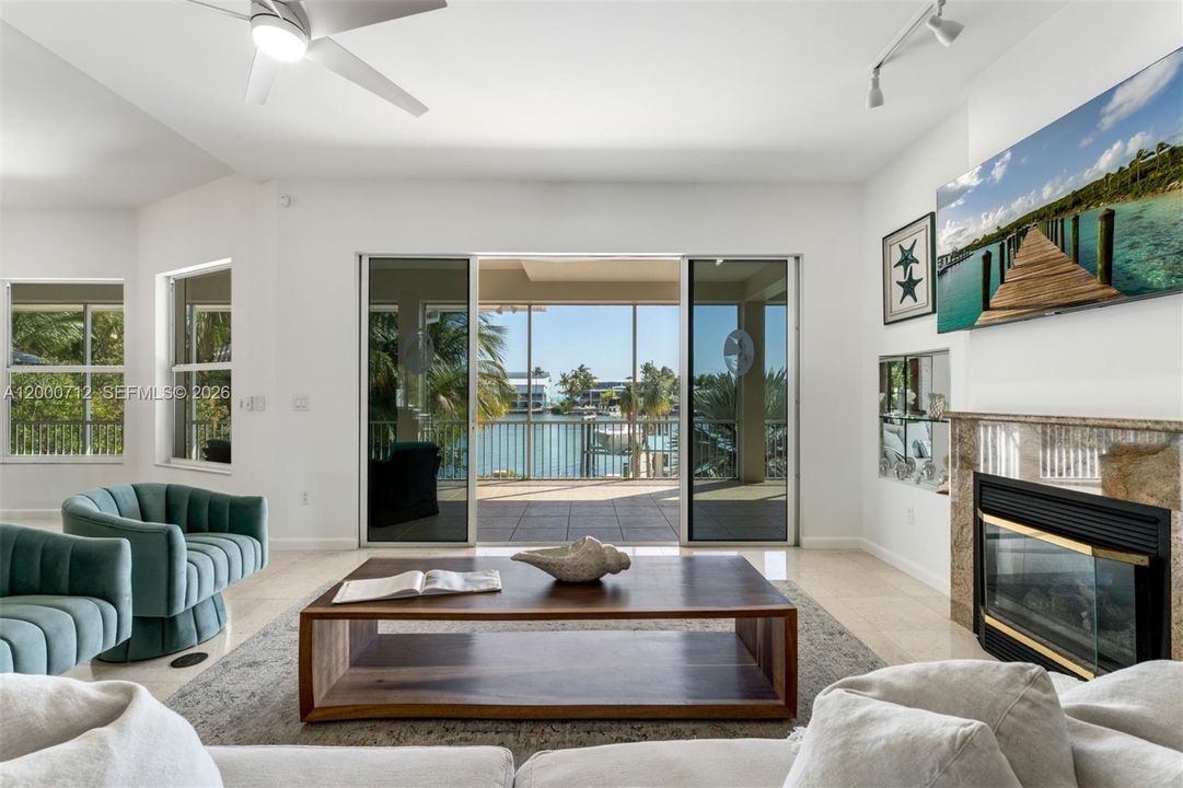 For Sale: $6,490,000 (5 beds, 5 baths, 5456 Square Feet)