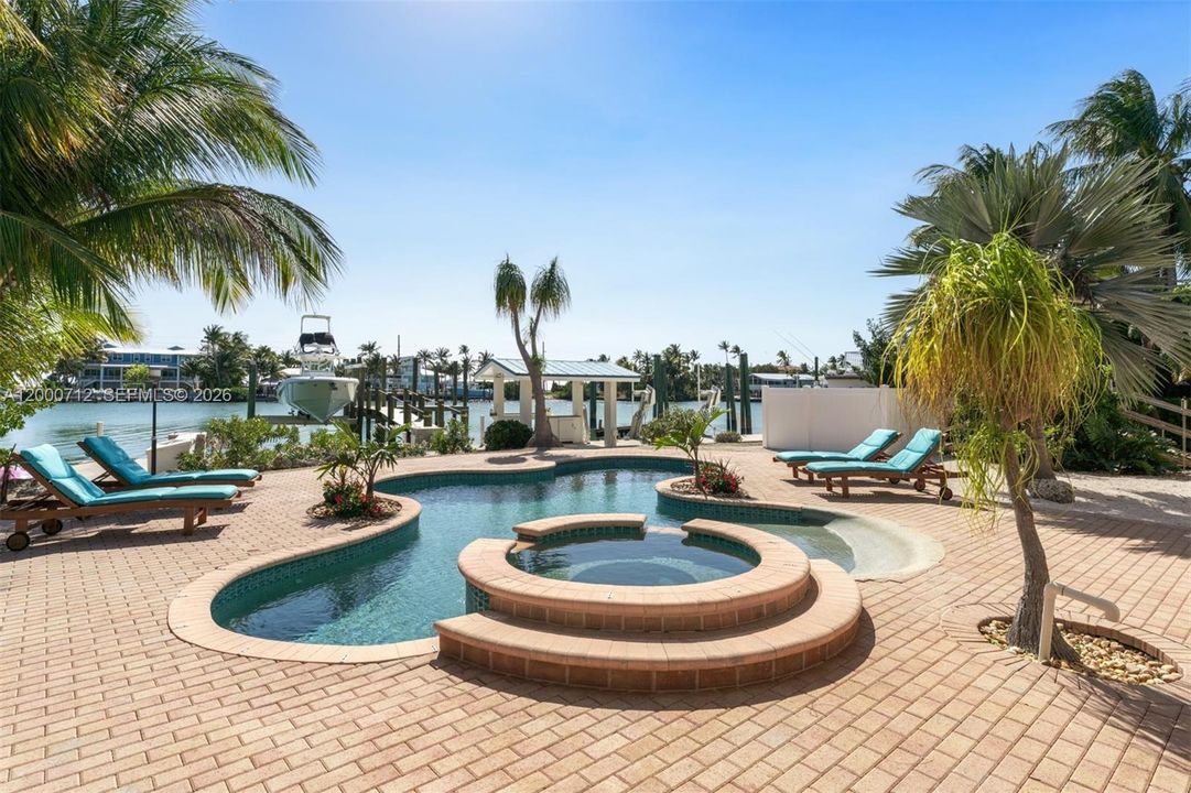 For Sale: $6,490,000 (5 beds, 5 baths, 5456 Square Feet)