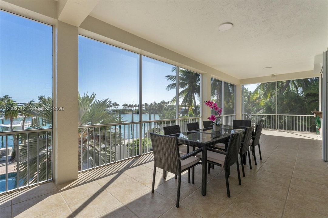 For Sale: $6,490,000 (5 beds, 5 baths, 5456 Square Feet)