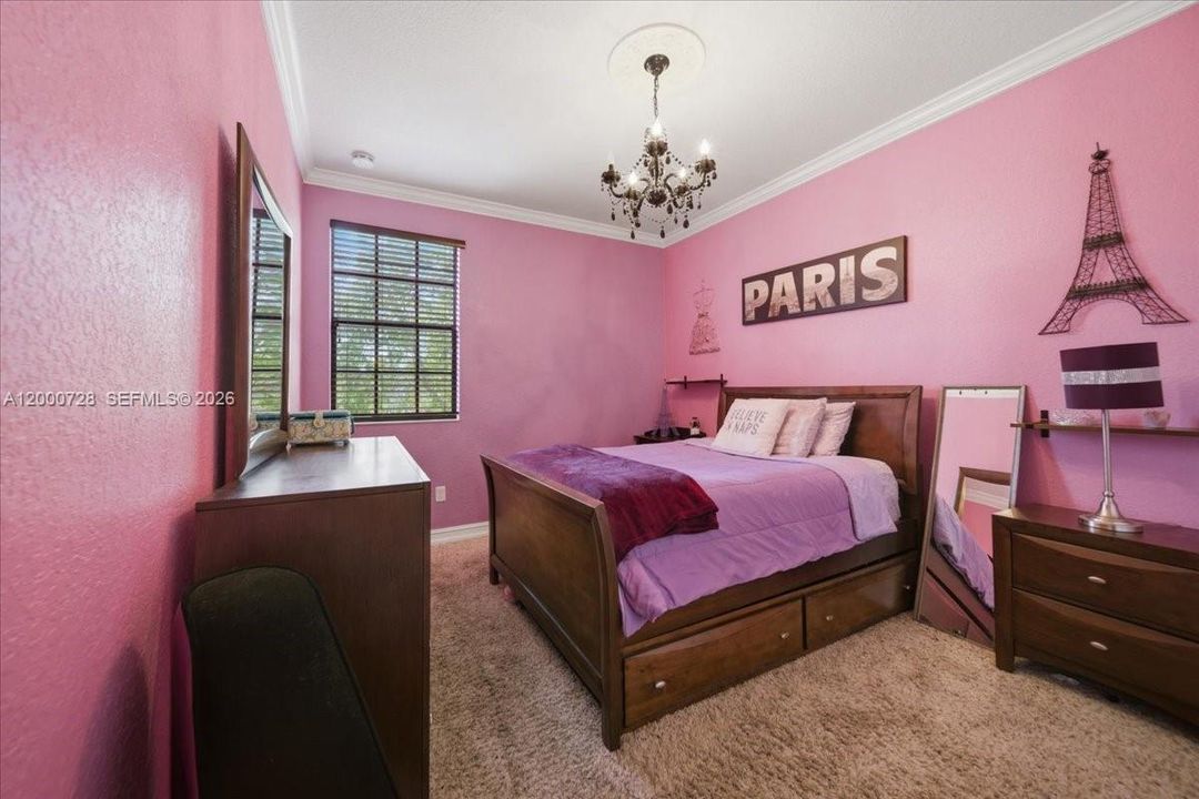 2nd Bedroom